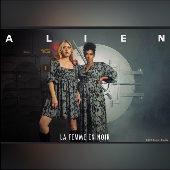 NWT La Femme En Noir x Alien Belladonna Maxi Dress - S - Picture 2 of 2